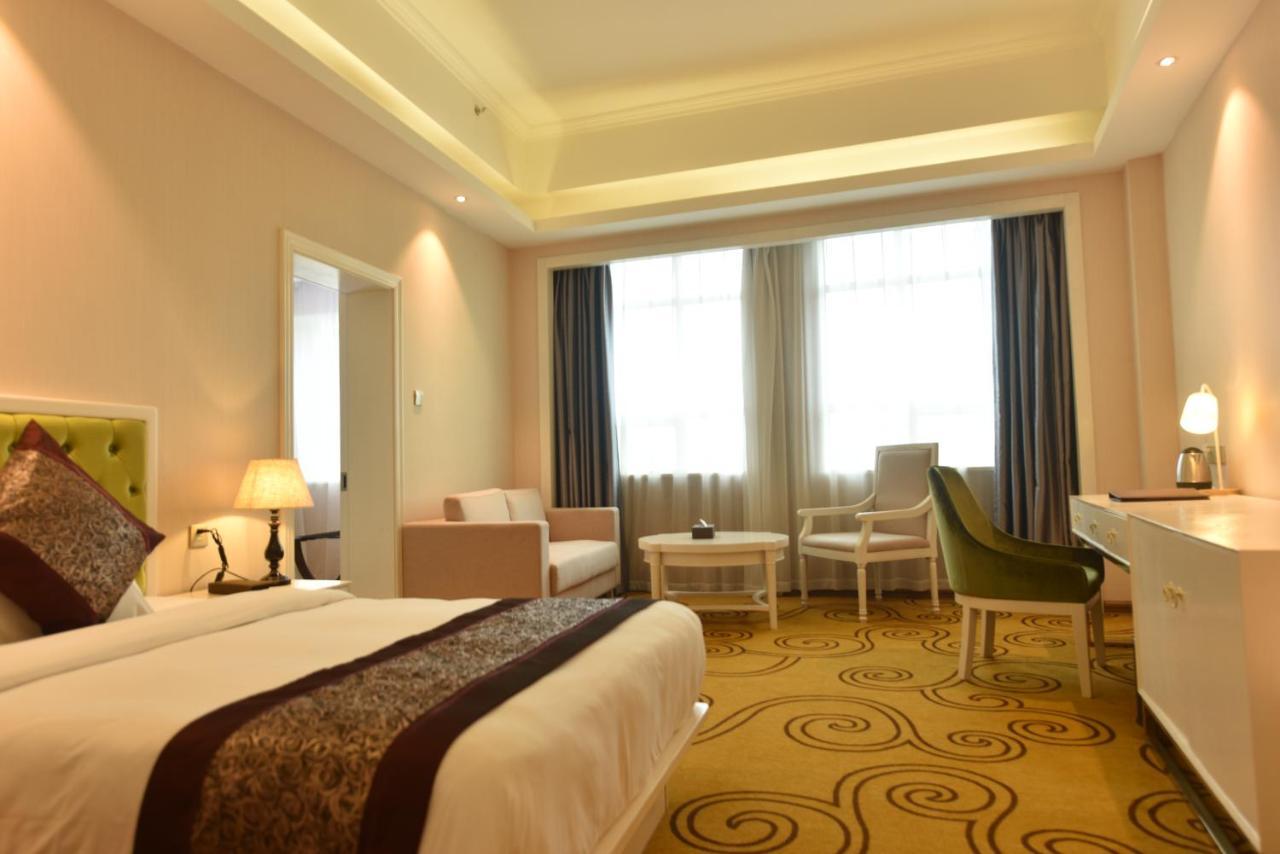 Hong Van Grand Hotel Mong Cai Eksteriør billede