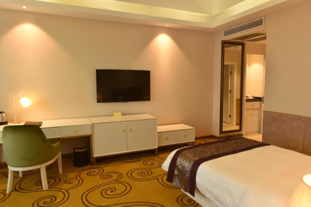 Hong Van Grand Hotel Mong Cai Eksteriør billede