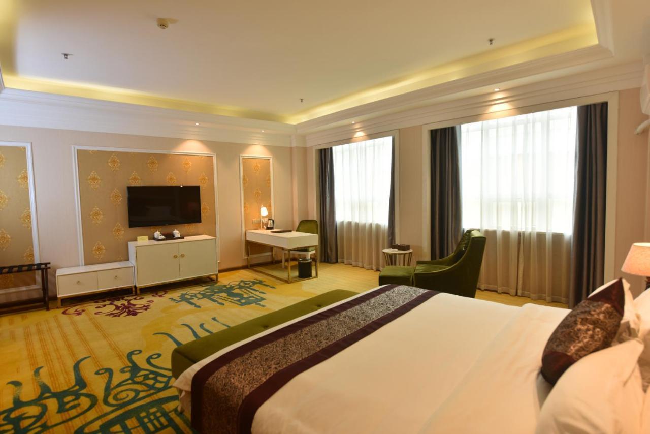 Hong Van Grand Hotel Mong Cai Eksteriør billede