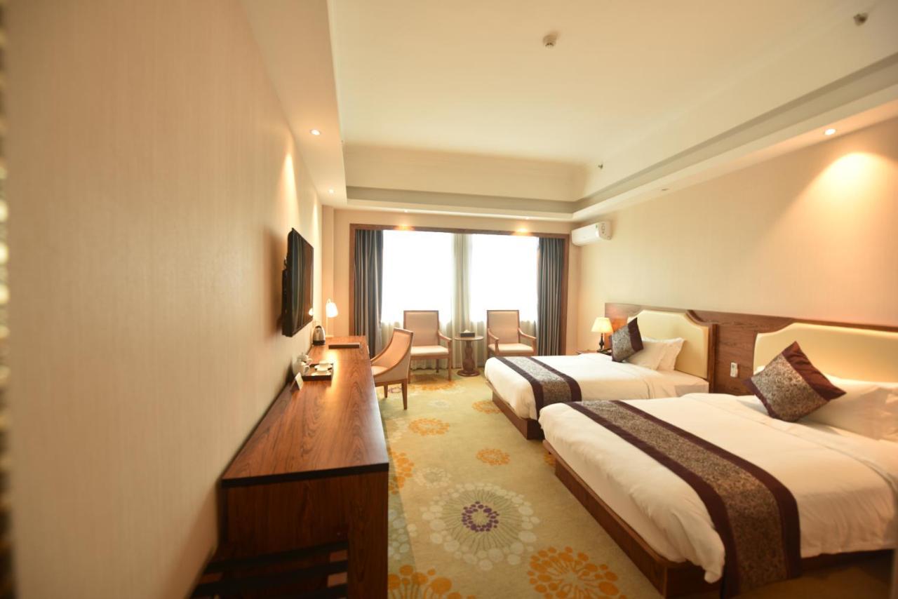 Hong Van Grand Hotel Mong Cai Eksteriør billede