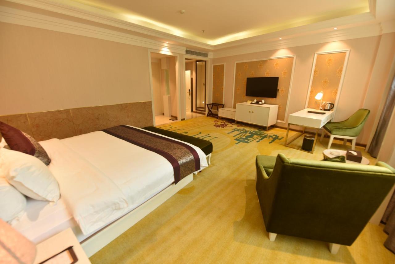 Hong Van Grand Hotel Mong Cai Eksteriør billede